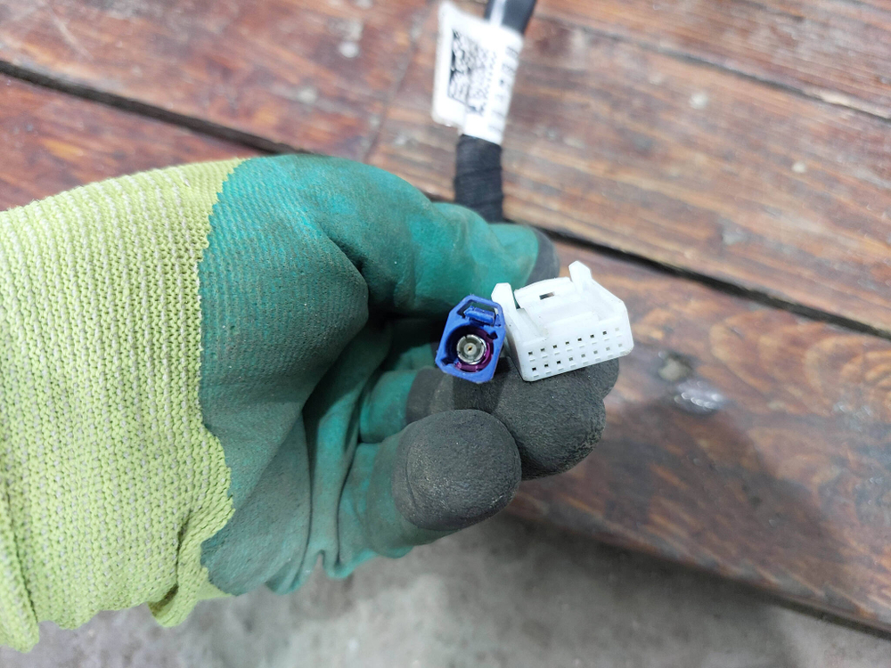 Зеркало правое 10 + 1 pin Haval Jolion 21-нв Б/У Оригинал 8202520XST10A