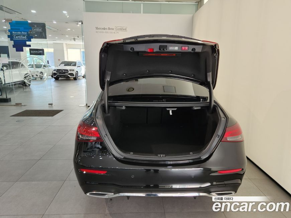 Mercedes-Benz E-Class W213 E250 AMG Line (10.2022)