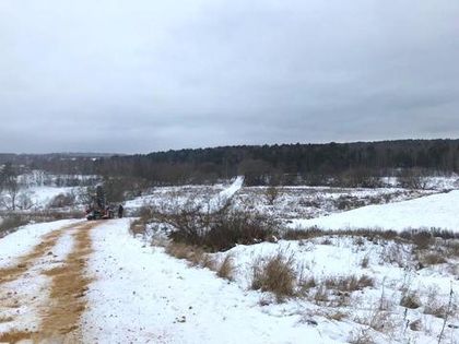 Проведена антигололедная посыпка дороги в «Усадьбе Романово»