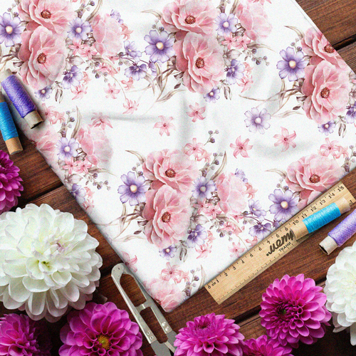 Ткань муслин пышные розовые цветы и васильки на бежевом фоне