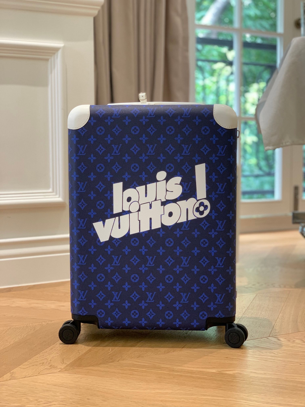 Louis Vuitton Horizon 55 Suitcase