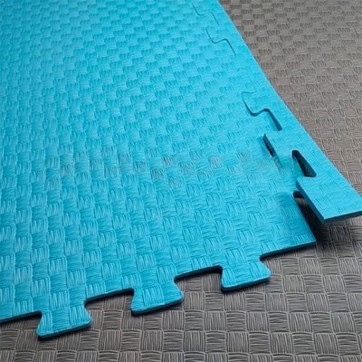 Мягкий пол 1000x1000x8-9 мм 35-40 шор