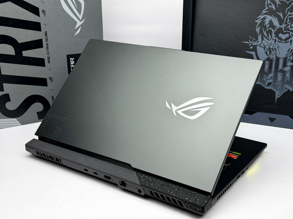 Игровой ноутбук ASUS ROG Strix G17 Ryzen 9 7845HX/RTX 4060 8GB/16Gb/1Tb/2.5K/240Hz/Win11