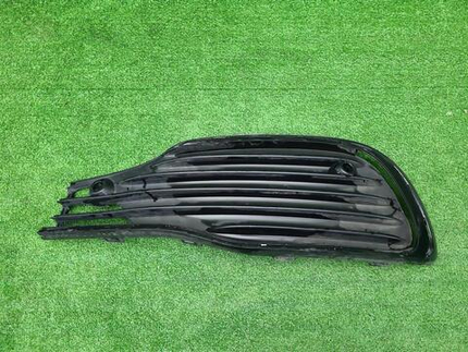 Решетка бампера левая Mercedes S W223 (20-нв)