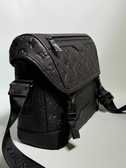 Сумка-мессенджер Louis Vuitton