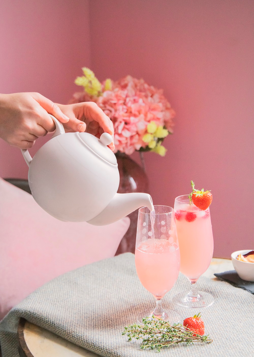 Kitchen Craft Чайник Globe 1,2 л розовый LPGLTPOT6NP