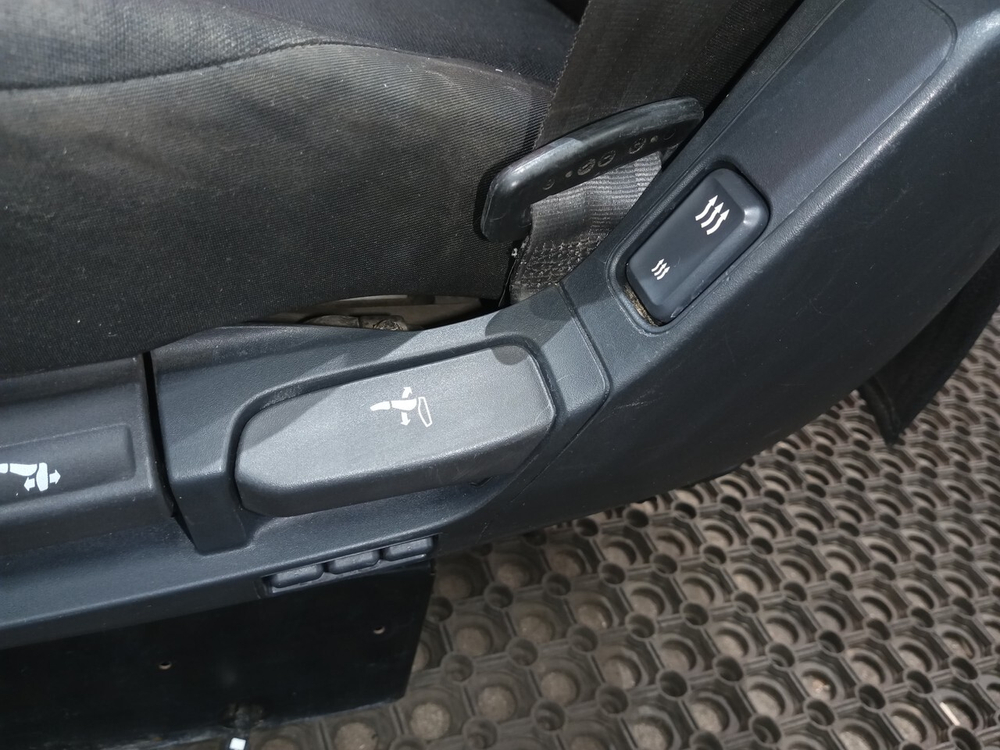 Сиденье водительское пневматическое 2019г