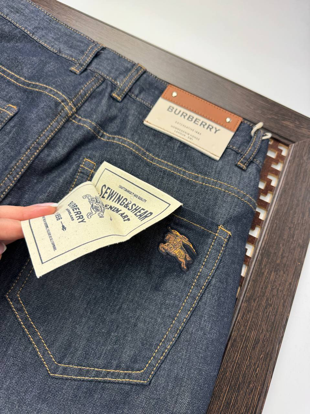 Джинсы Burberry