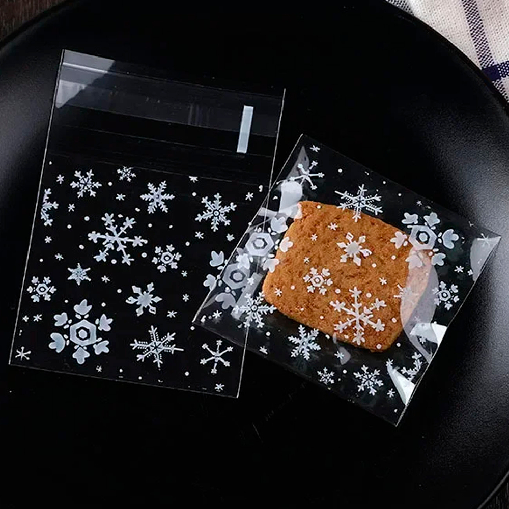 Пакеты упаковочные с клеевым клапаном и рисунком Снежинки