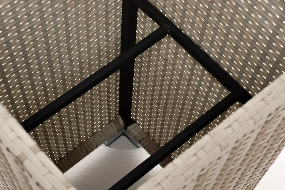 "Капучино" кашпо для цветов плетеное из искусственного ротанга, цвет бежевый