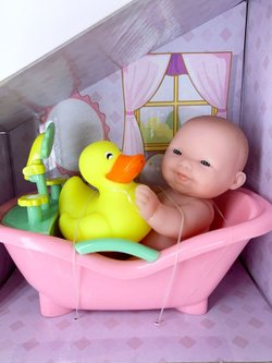 Кукольный домик в комплекте 3 пупса + аксессуаров (16755)