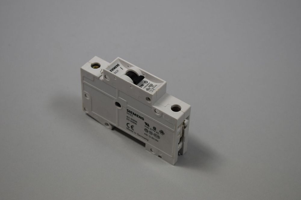 SIEMENS 5SX21 C10