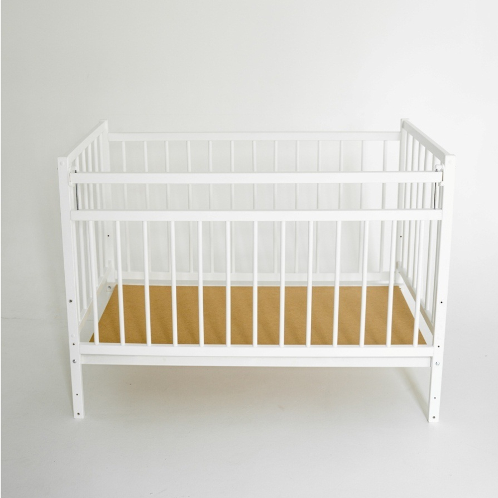 Кроватка детская Промтекс Мини ПЛК белый колесо