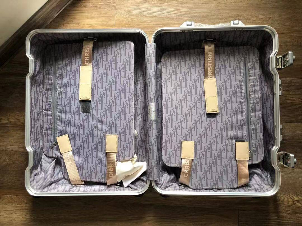 Чемодан Rimowa