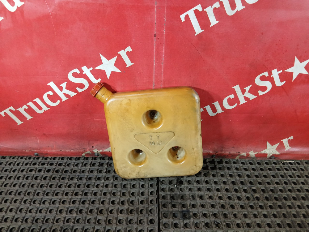 Бачок отопителя 10L