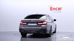 BMW 5 Series (G30) 520i M Sports (10.2020)