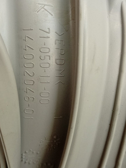 EWUC4105 кт43 Манжета для стиральных машин Indesit Ariston 14400204601 б/у