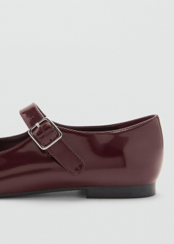 Patent leather-effect ballet flats