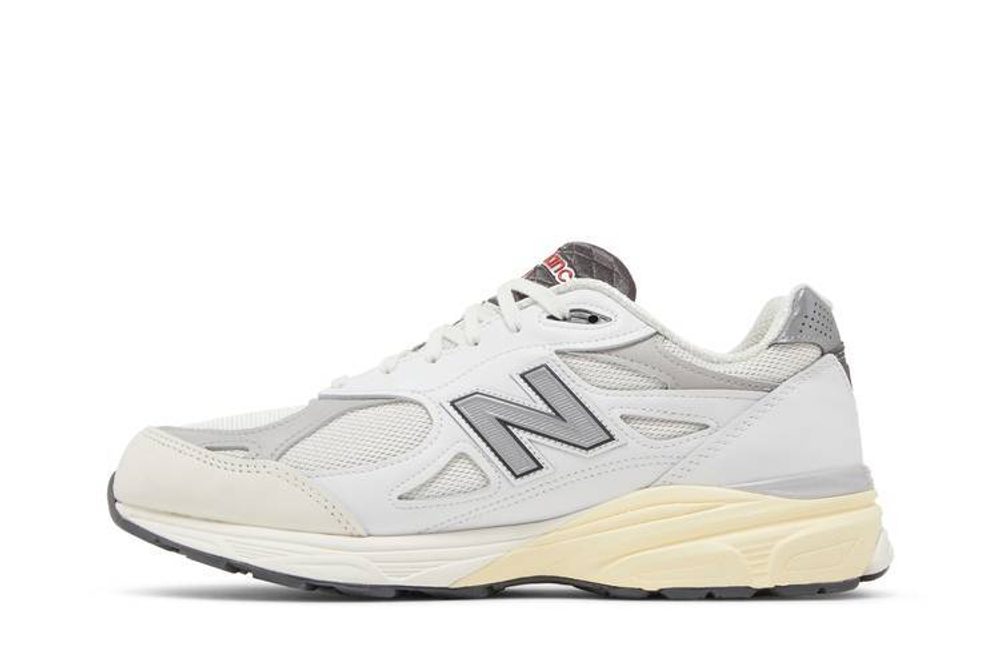 Кроссовки New Balance Teddy Madenb 990 V3