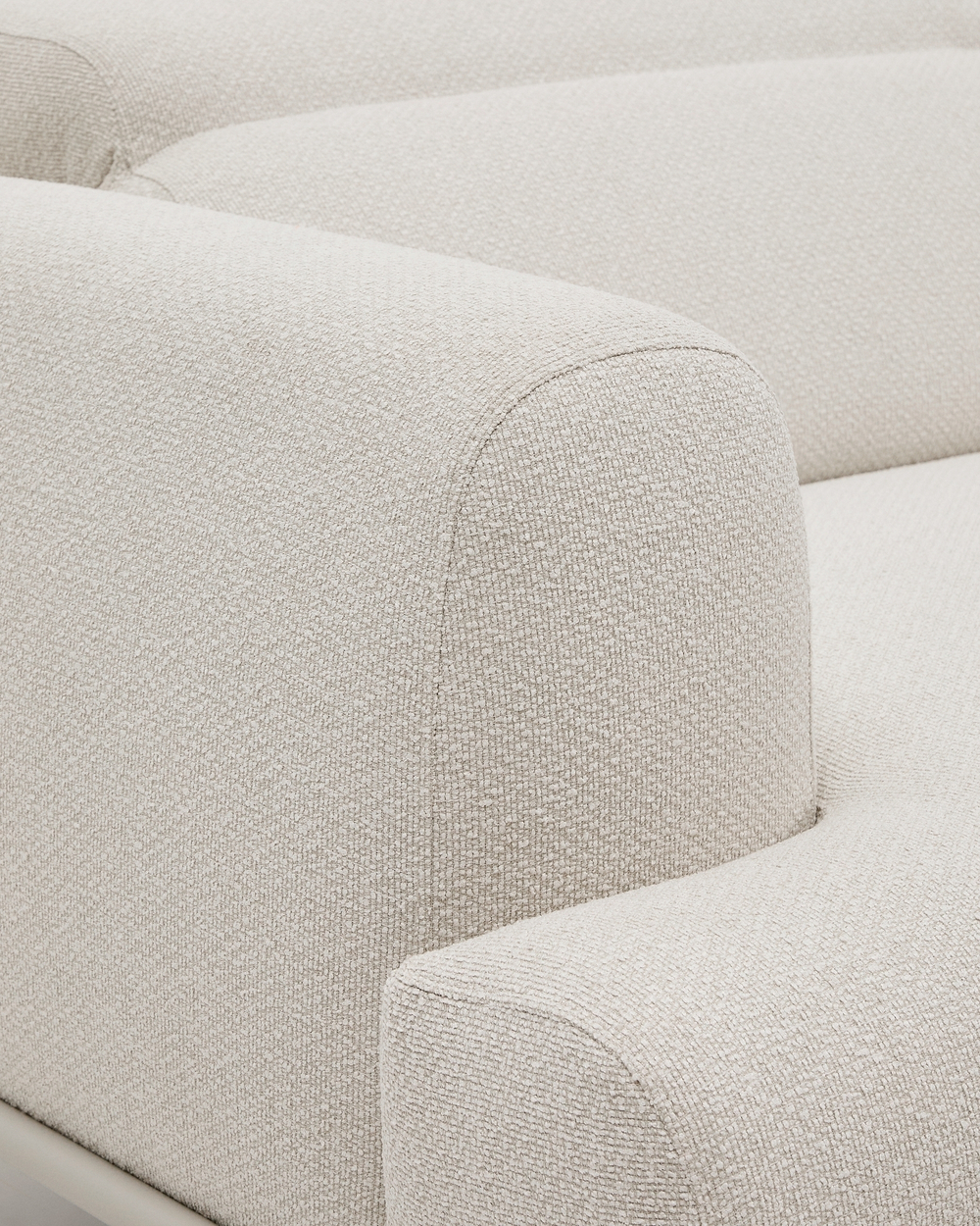 Диван Aurum 3-местный цвета экрю с откидным подголовником 234  см