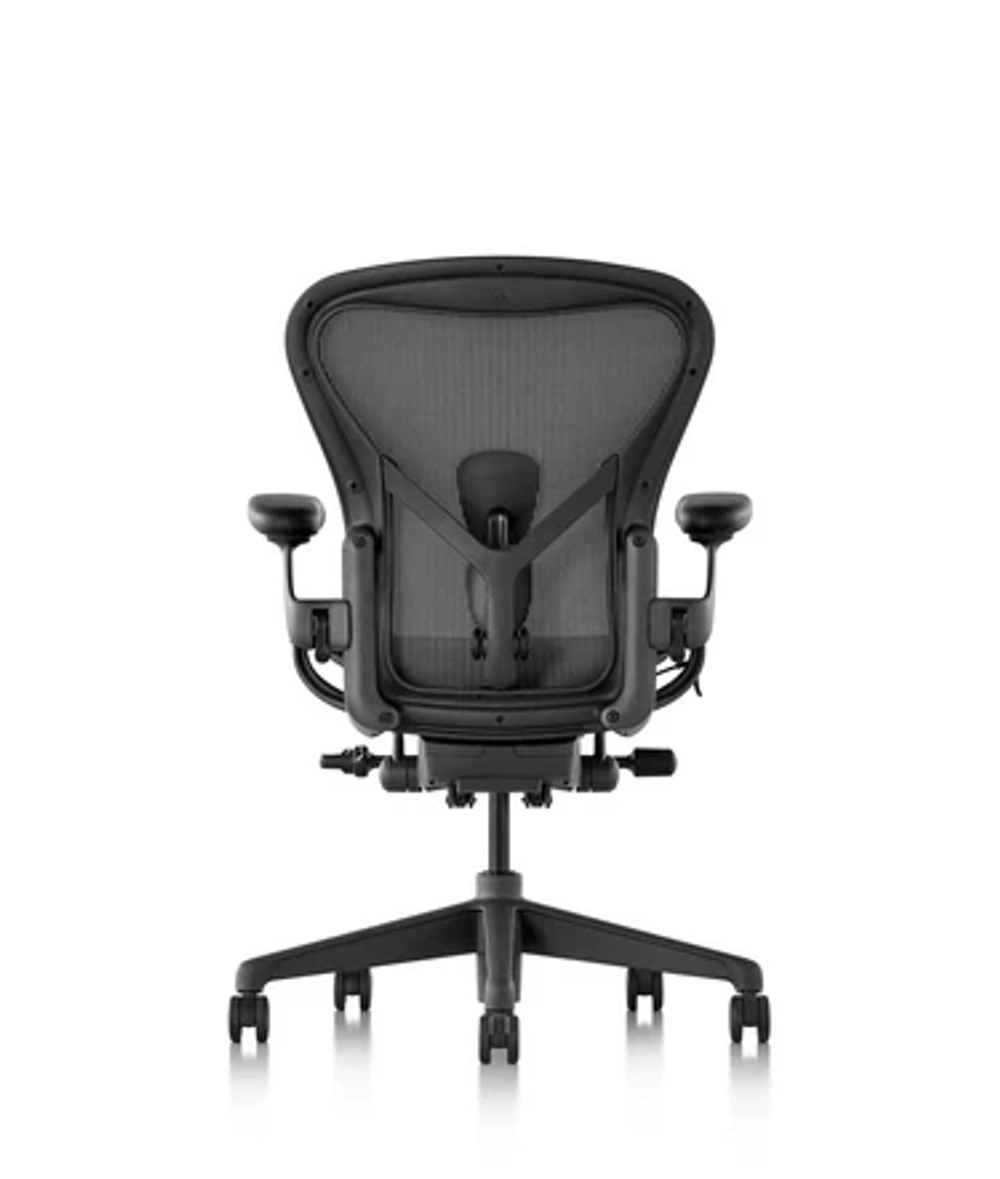 Кресло Herman Miller Aeron Graphite Matte, размер C