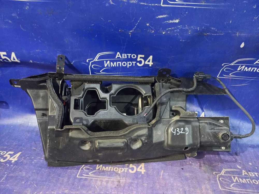 Лючок бензобака NISSAN LEAF 2009-2017