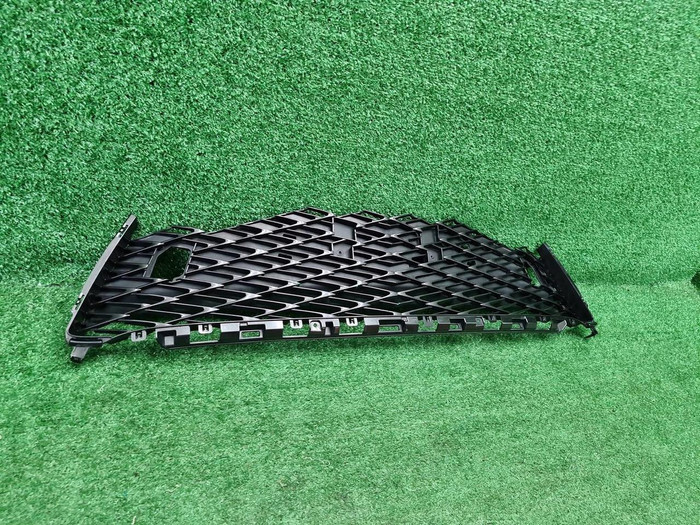 Решетка радиатора Lexus RX 4 (2015-2019) F-Sport