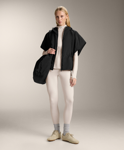 Oysho Утепленный жилет с капюшоном, черный