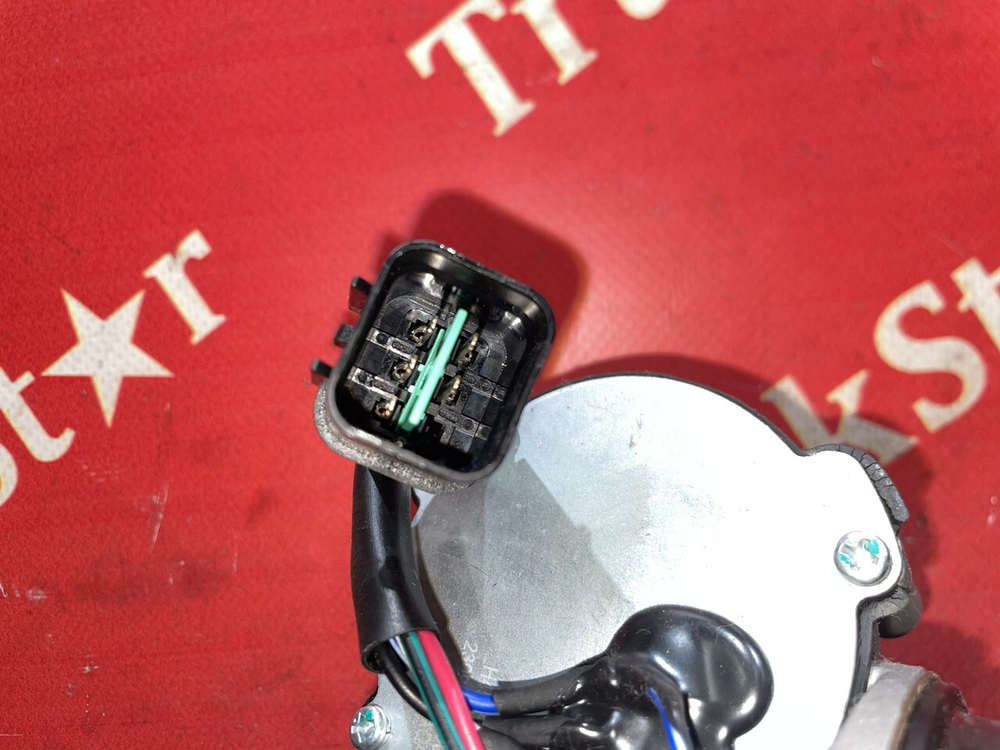 Моторчик стеклоочистителя 2024г