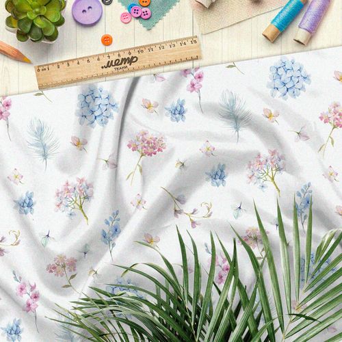 Ткань сатин плотные грозди розовых и голубых цветов