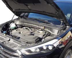 Амортизатор (упор) капота на Hyundai Tucson 12-08(с 2015 по 2021 г.в.)Autoinnovation