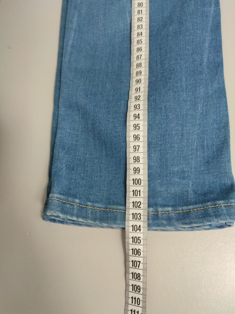 Джинсы Oge&Co базовые 44 размер