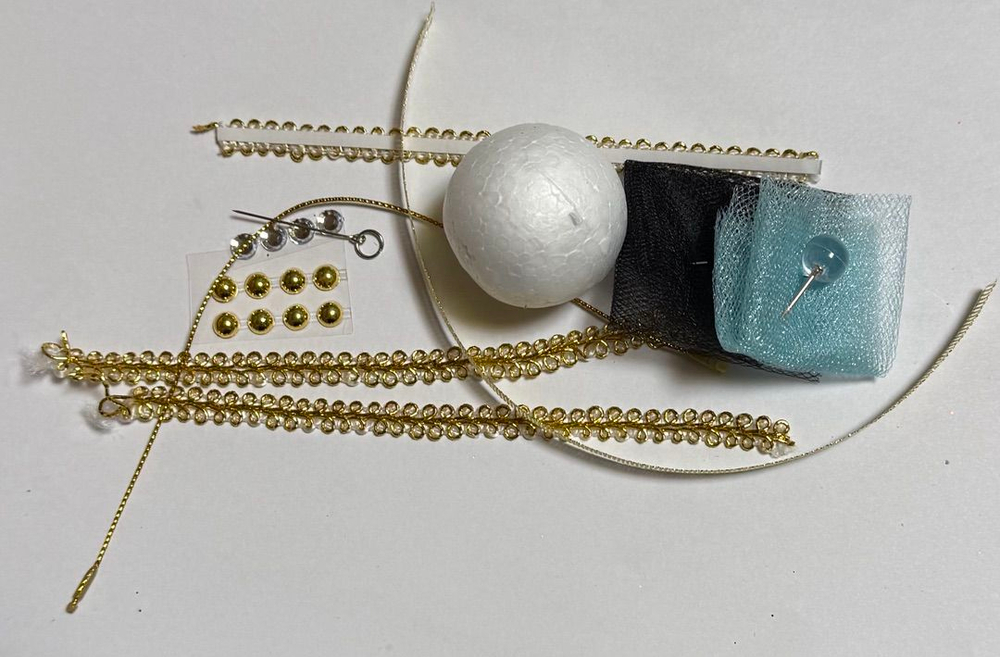 Новогодняя игрушка своими руками "Чудо-Шар. Королевский орнамент".