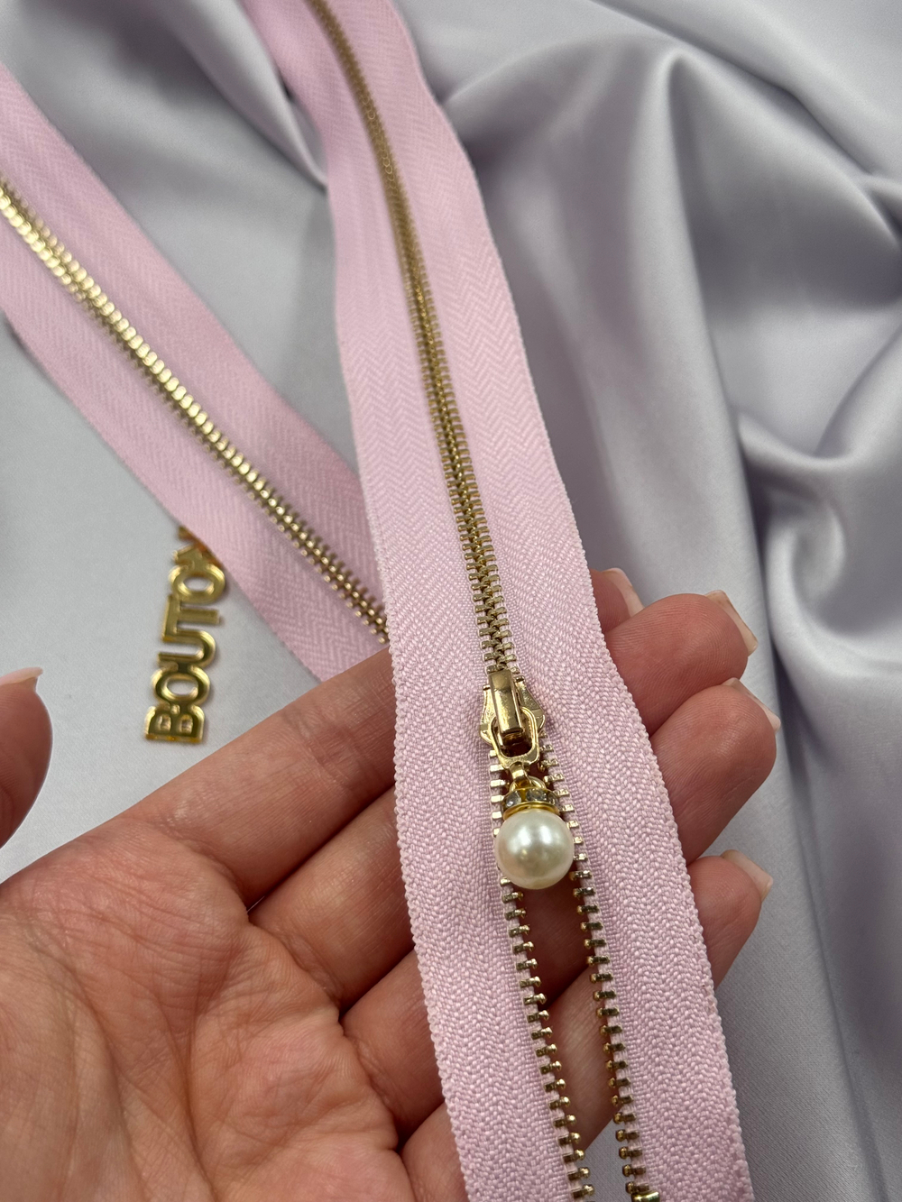 Молния светло-розовая золото жемчуг