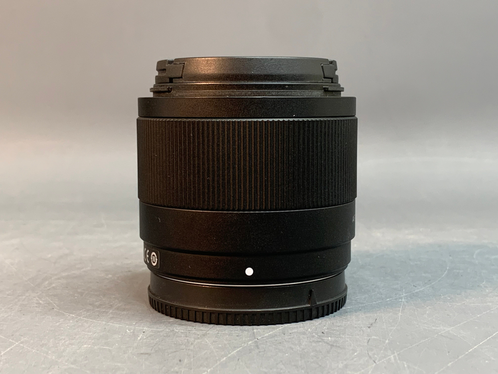 Viltrox AF 20mm f/2.8 для Sony E