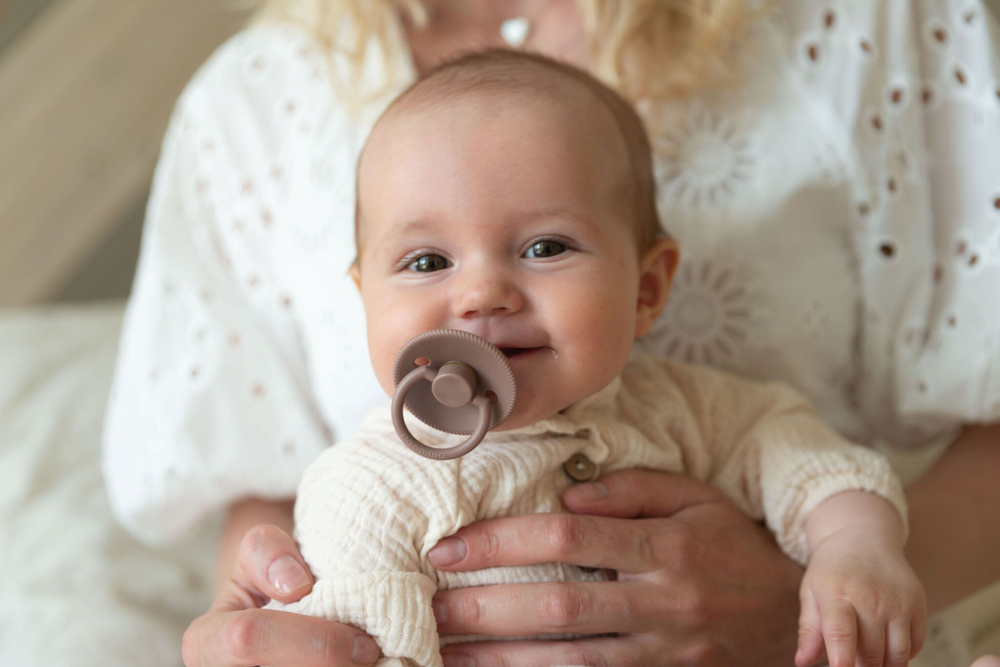 Пустышка Paomma с соской из натурального латекса, S (0-6 мес), Taupe