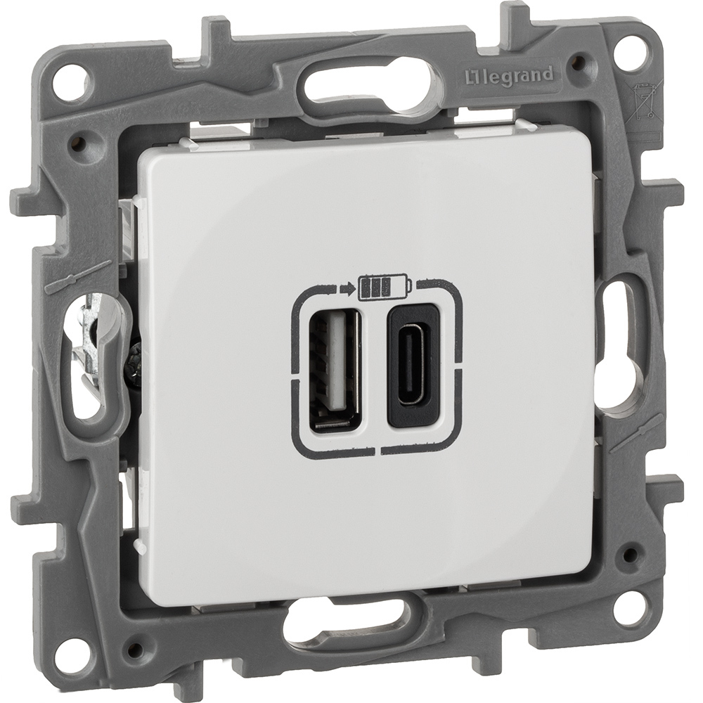 Розетка USB тип А / тип С 3000мА 15Вт - белый ETIKA Legrand