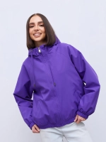 Ветровка с капюшоном