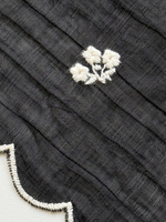 Вышивка (на чёрной жатой органзе)