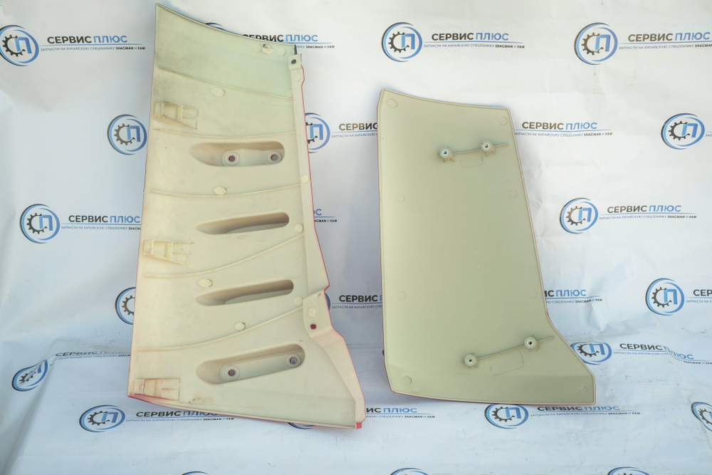 Обтекатель угловой кабины внутрен/наружний лев. X3000 (красный) DZ14251110060/0258