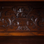 Резной буфет в стиле Ренессанс