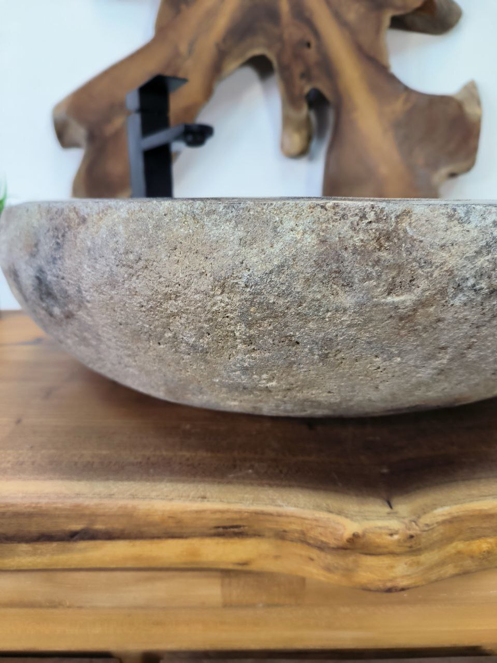 Раковина из речного камня RS-65843 56х53х15 из натурального камня