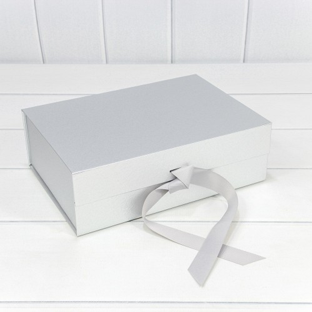 Коробка сборная 28.2х20х9.2 см на магнитах (Серебряный)