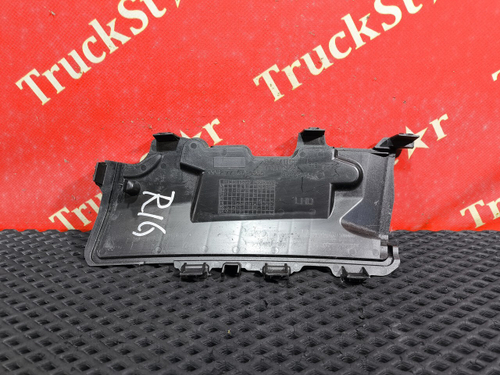 Заглушка передней панели 2016г.