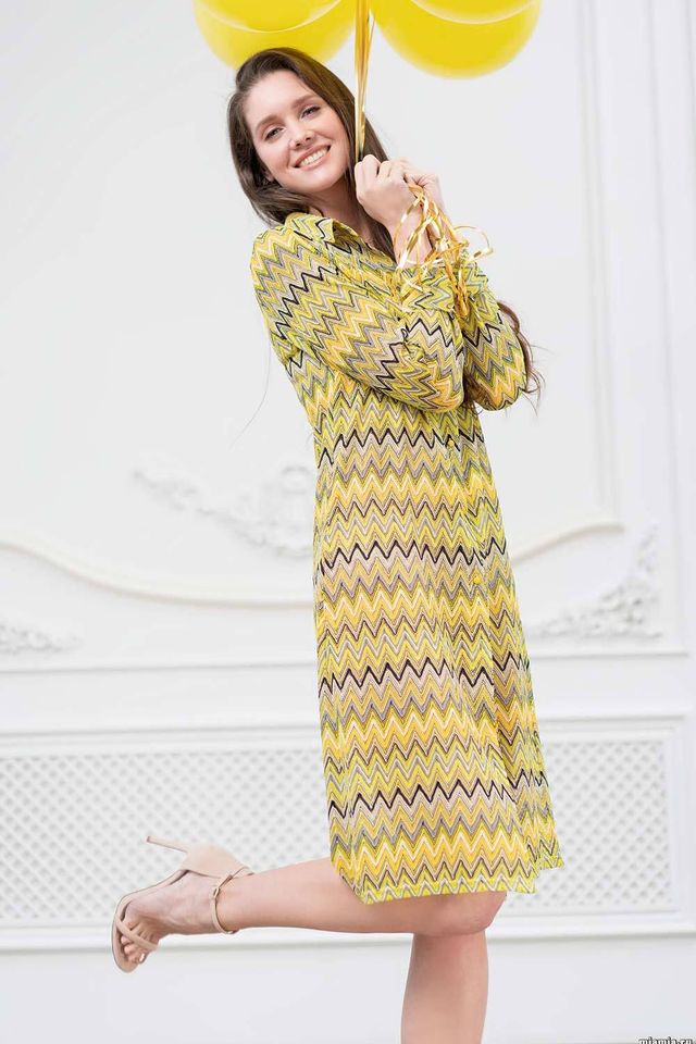 Женская рубашка на пуговицах с длинными рукавами