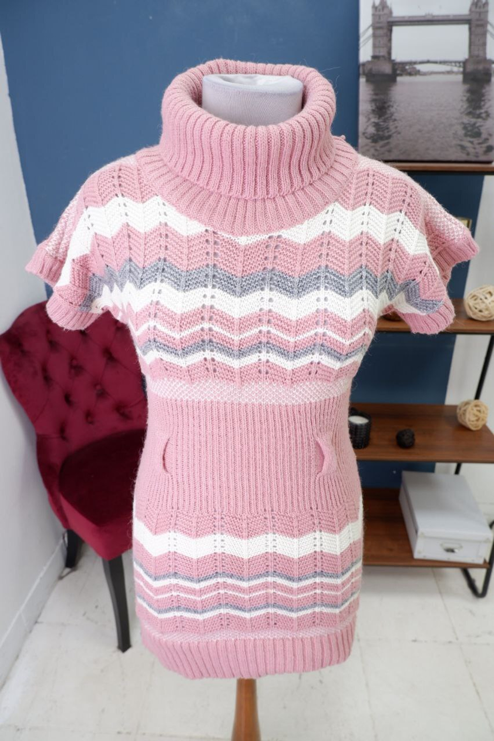 Джемпер красивый с шерстью на 14 лет