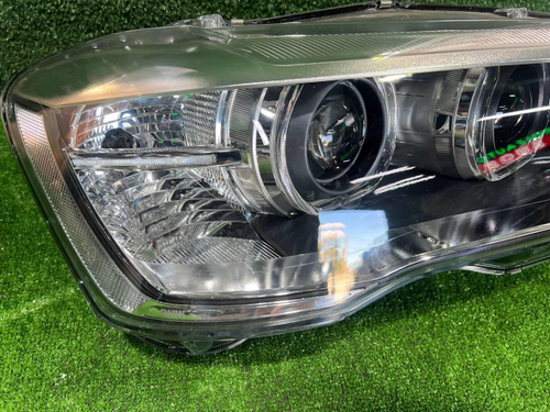 Фара правая BMW X3 F25 (2014-2017) ксенон