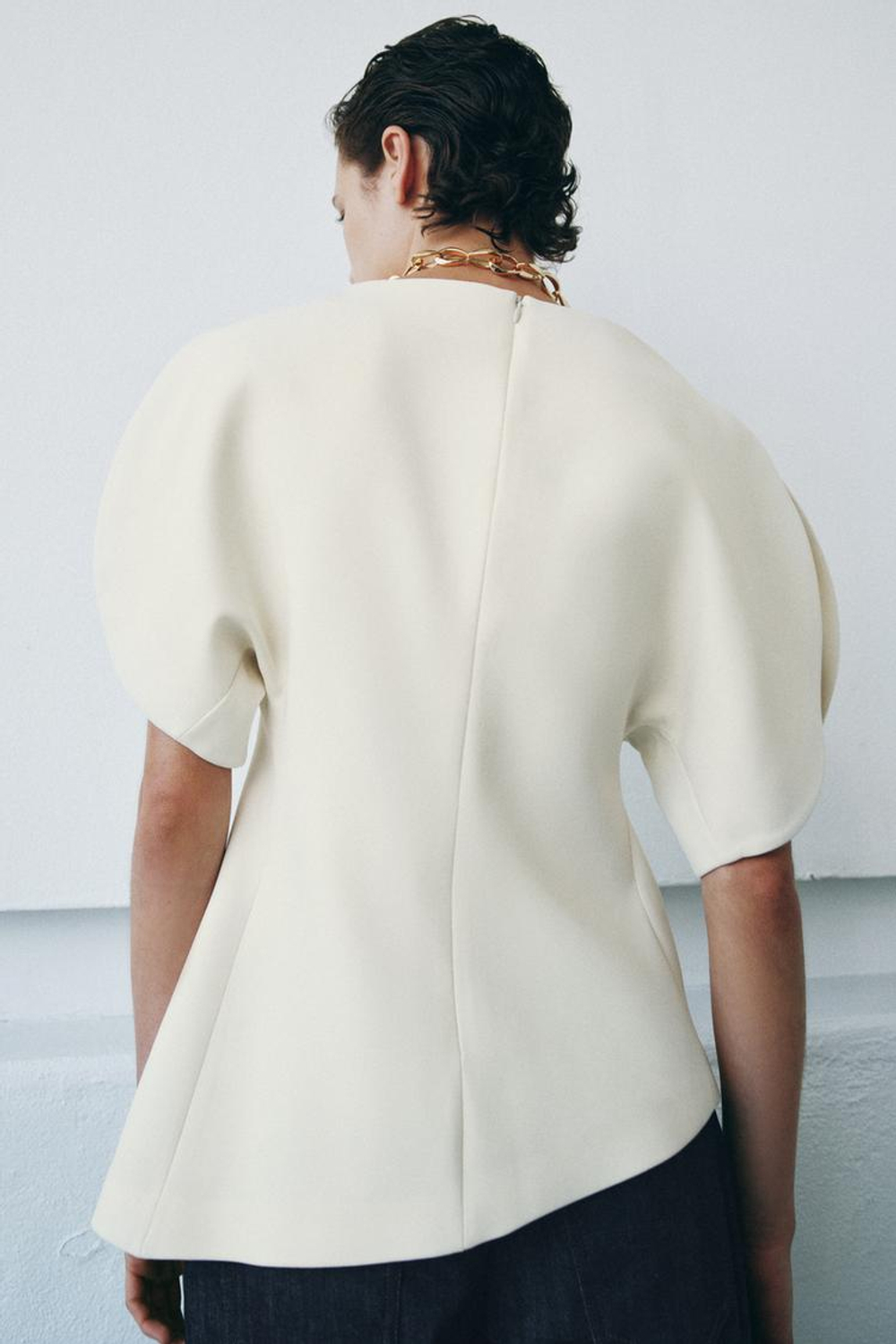 ZARA ТОП С ОБЪЕМНЫМИ РУКАВАМИ — ZW COLLECTION, ЦВЕТ СЛОНОВОЙ КОСТИ