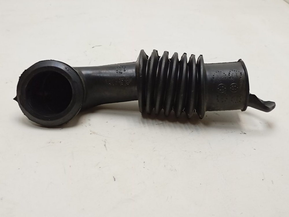 EWUC4105 кт43 Патрубок залива воды для стиральных машин Indesit Ariston 1440026503 б/у