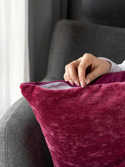 Наволочка декоративная DeNASTIA 45х45 велюр меланж на молнии, 100%ПЭ, фиолетовый